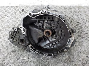 VOYAGER 3.3 V6 (PLASTIC) 2.8 CRD (A) GEARBOX