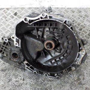 VOYAGER 3.3 V6 (PLASTIC) 2.8 CRD (A) GEARBOX